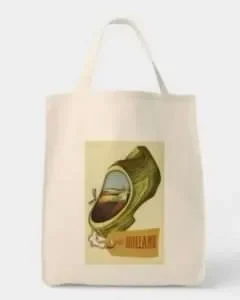 Tote bag with wooden shoe
