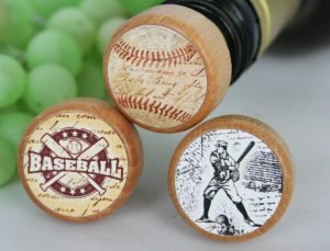 Wine stoppes with baseball designs
