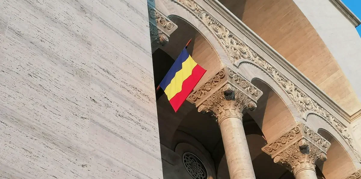 Building with the flag of Romania