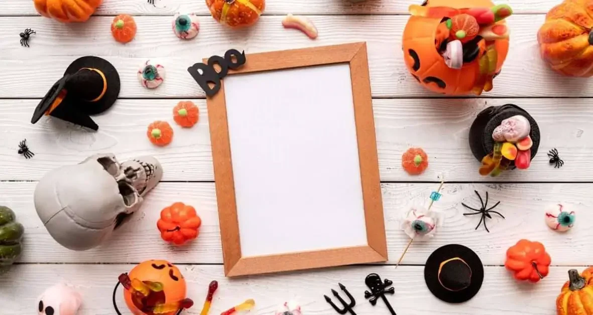 Halloween decorations and an empty paper